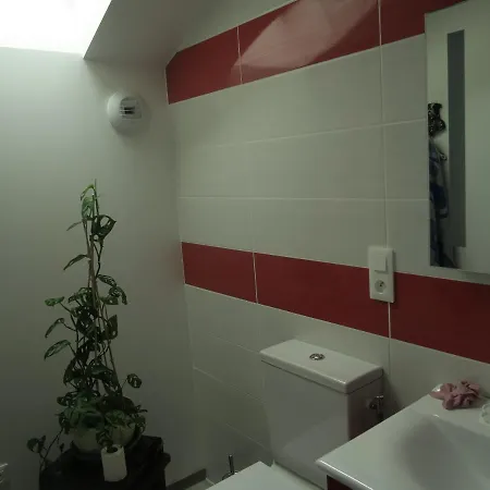 Le 12 Bed & Breakfast 3*