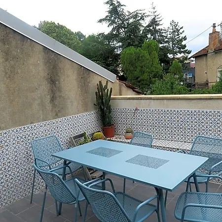 Le 12 Bed & Breakfast 3*