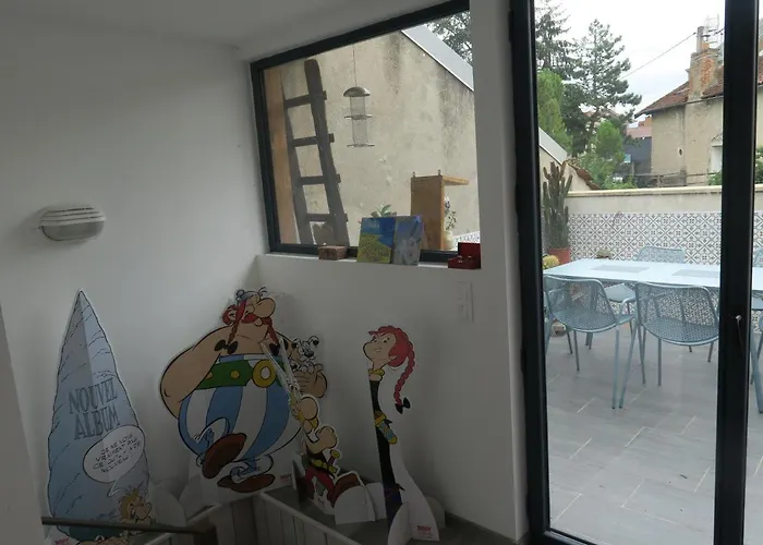 Le 12 Frühstückspension 3*